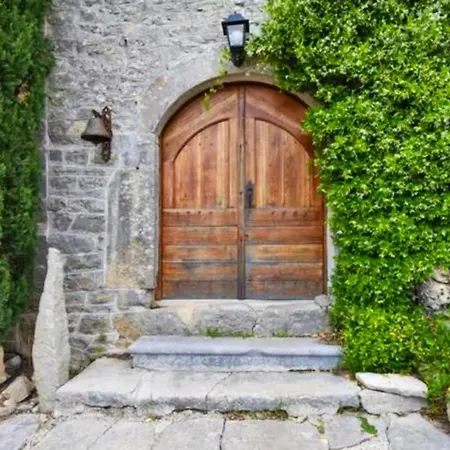 Apartmán Spacieux A Avec Jardin Prive