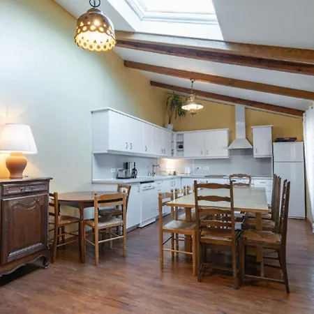 Spacieux A Avec Jardin Prive Apartmán *